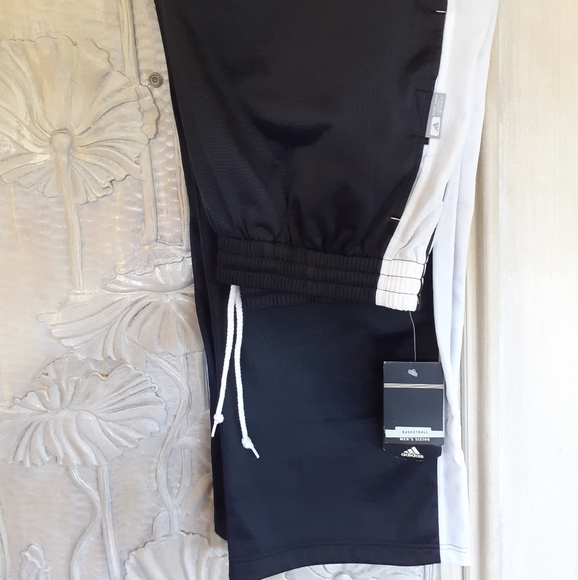 ADIDAS black basketball pants - Picture 2 of 8